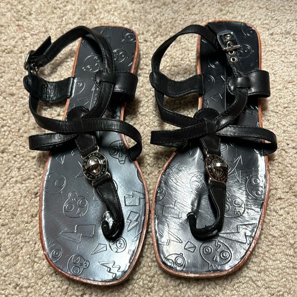 Marc by Marc Jacobs Bkack flat sandals